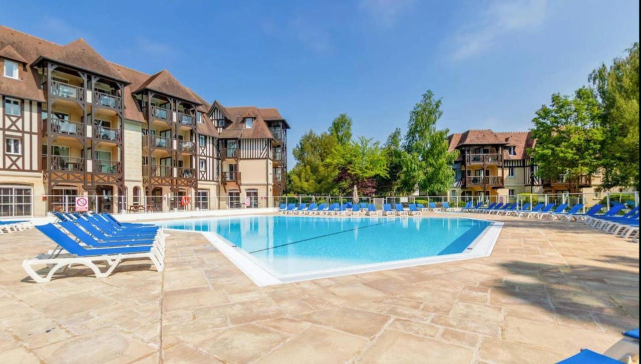 Le Birdie 2102- Bel Appartement Pour 4 Dans Residence Golf Avec Piscine Довил Екстериор снимка